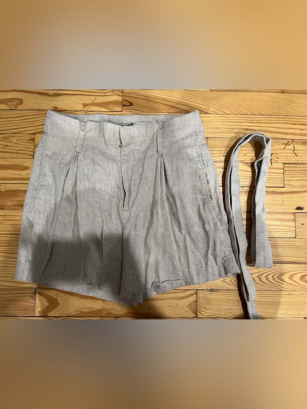 Light Tan Linen Blend High-Waist Women's Shorts with Tie Belt